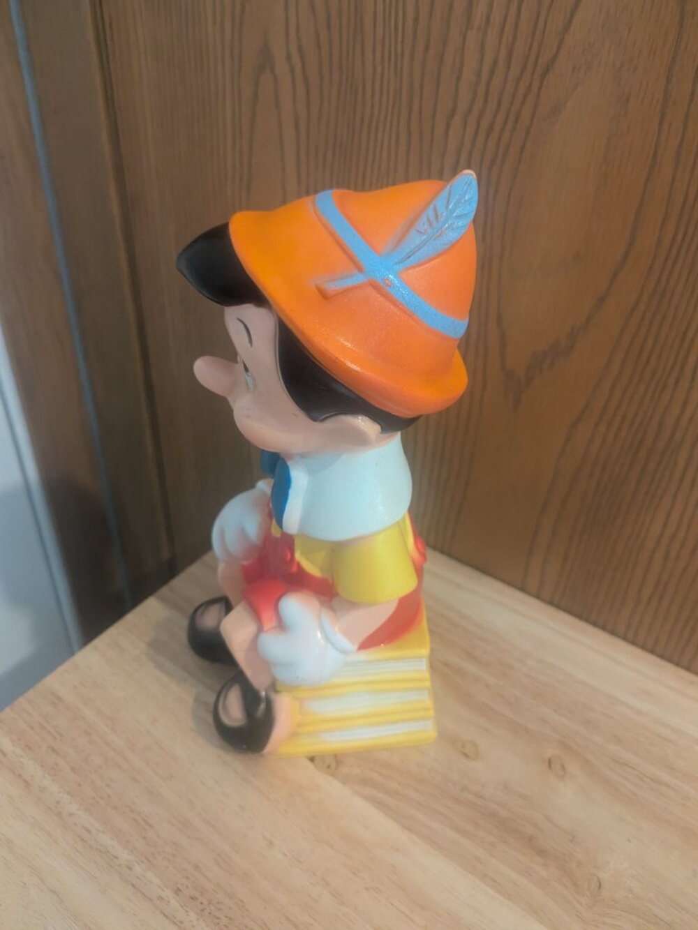 Vintage Coin Bank Pinocchio Sitting on Books 70s Walt Disney Productions 12" - Picture 4 of 10